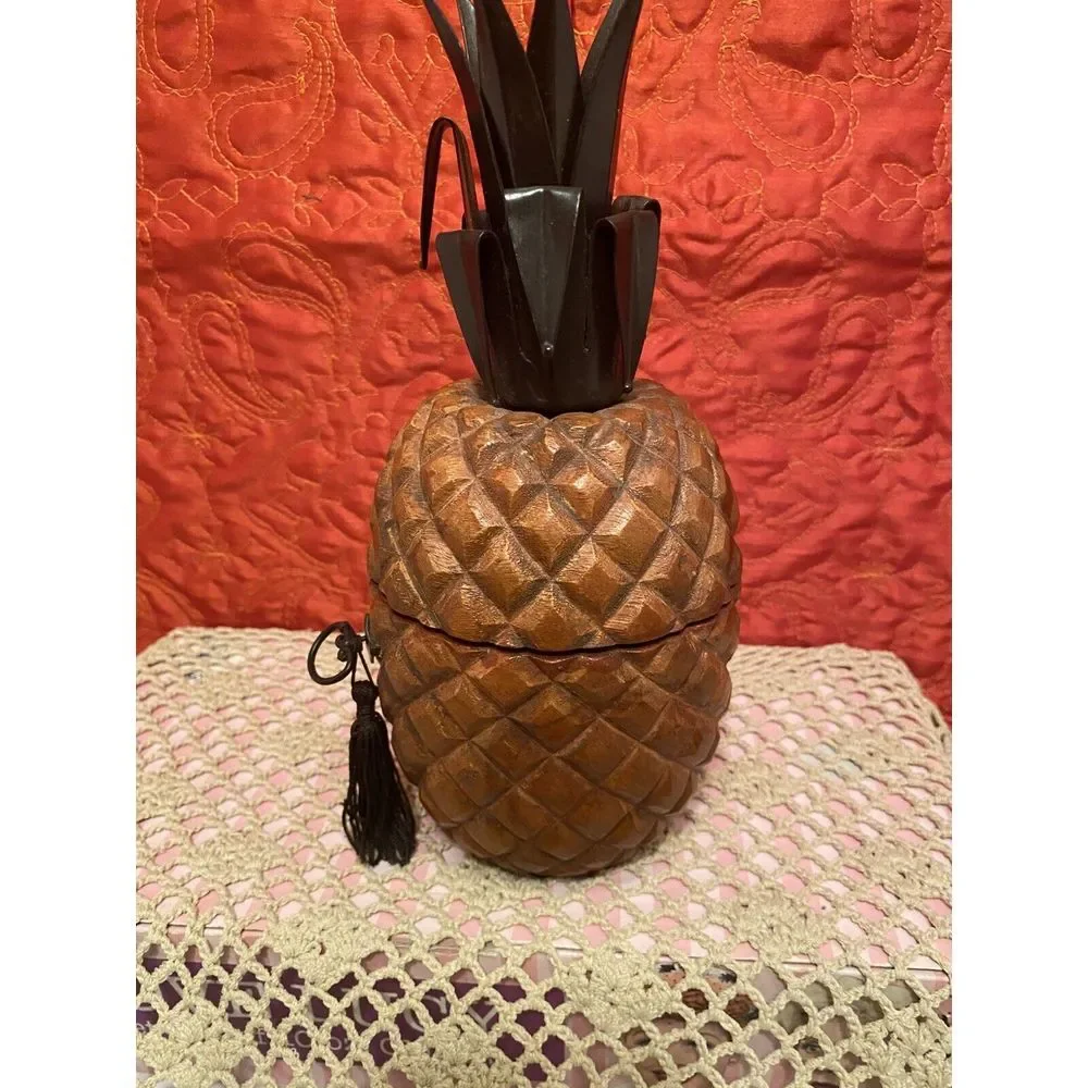 Vintage Wooden Pineapple Trinket Container -‎ Hinged, 10